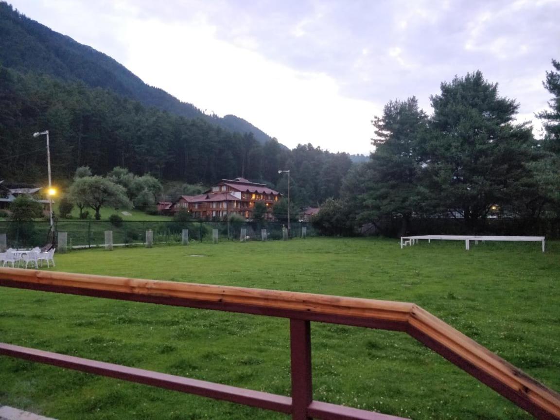 Heevan Pahalgām Buitenkant foto