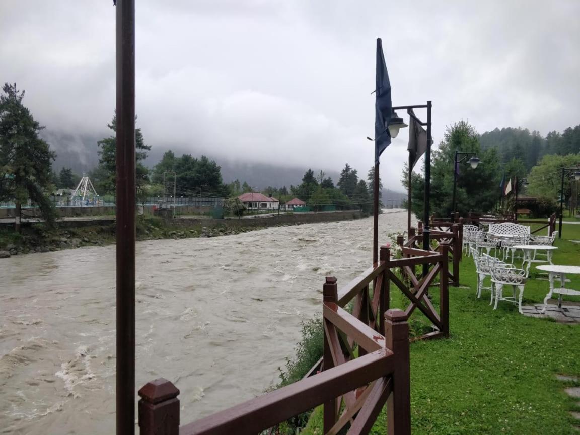 Heevan Pahalgām Buitenkant foto